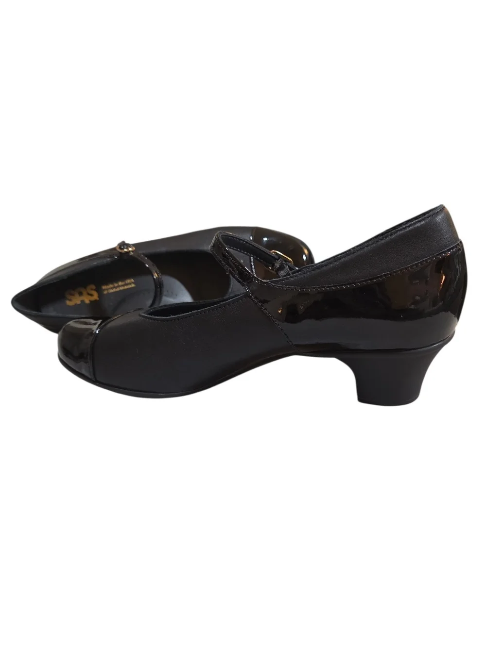 SAS Isabel Black Mary Jane Heel with Patent Trim Size 10.5 WW